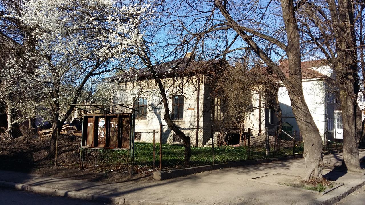 Hostel Mif Ivano-Frankivsk Exterior foto