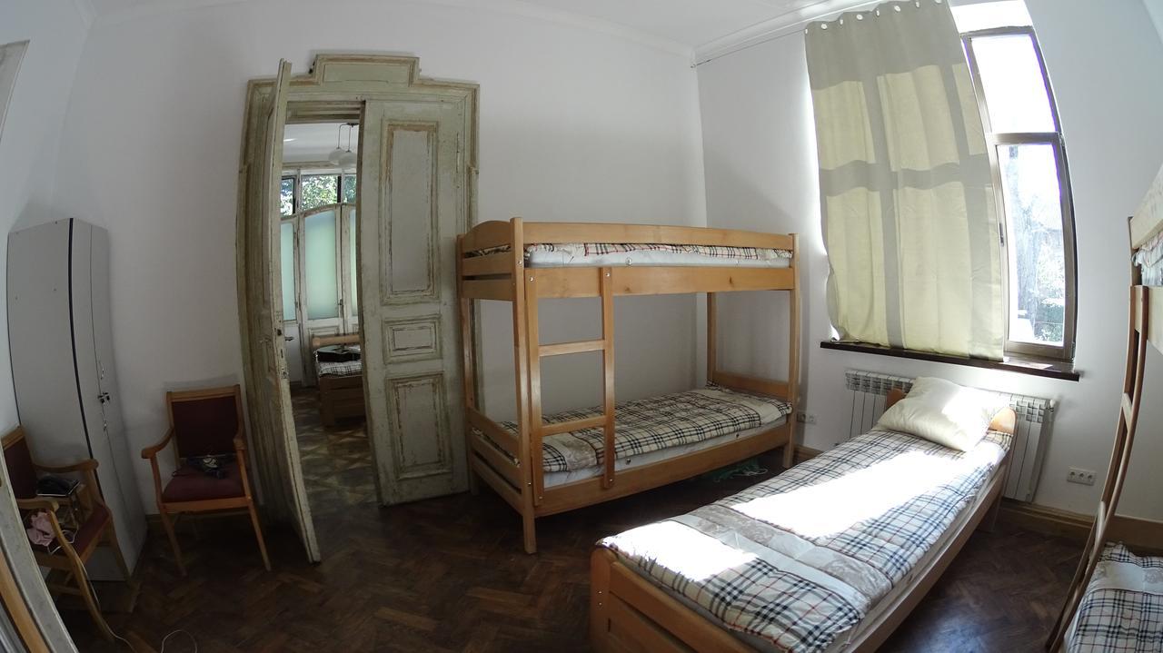 Hostel Mif Ivano-Frankivsk Exterior foto